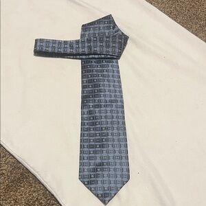 Courage hand sewn silk tie